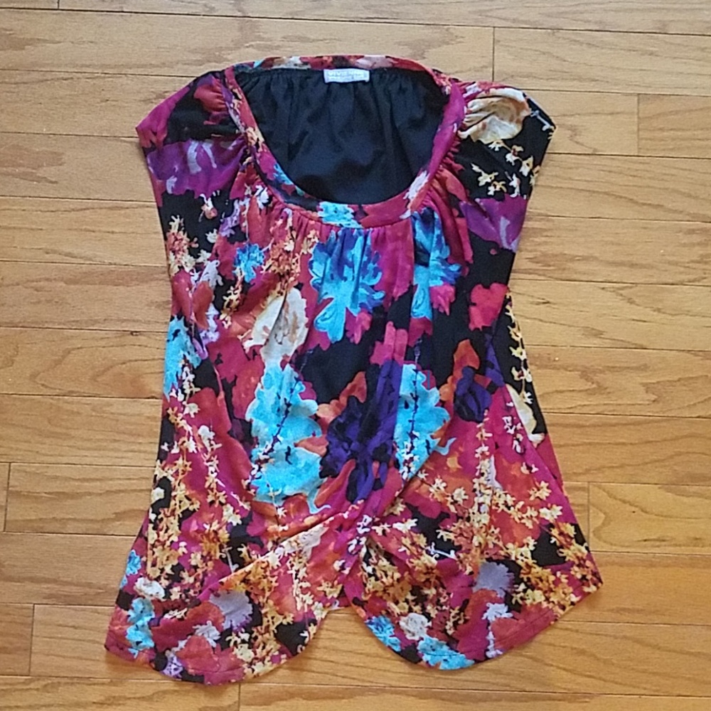 Floral top